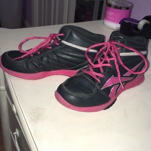 Women’s basketball shoes